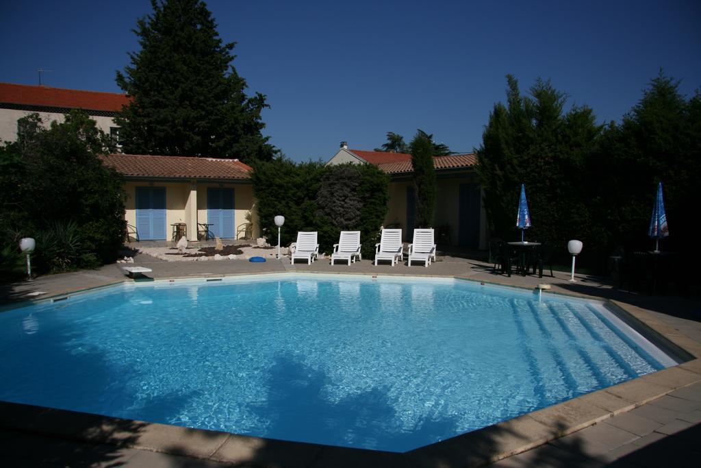Hotel Logis La Cremaillere Montélimar Exterior foto